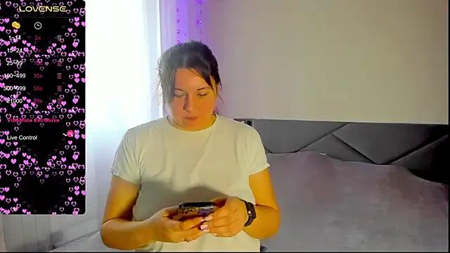 Viki_love77 from StripChat