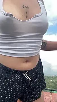 VioletEvanzz from StripChat is Freechat