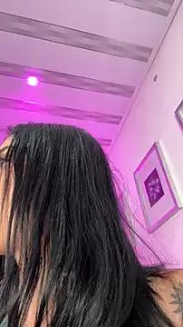 VioletEvanzz from StripChat is Freechat