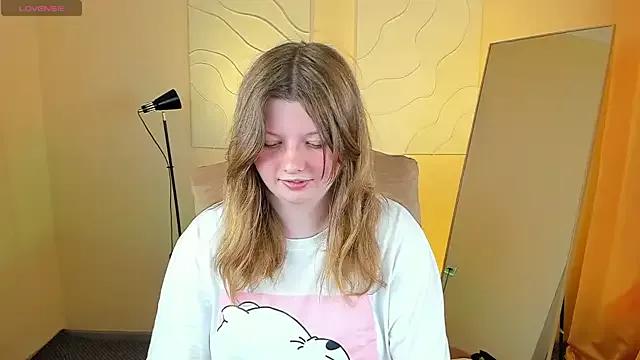 Vivian_cutie from StripChat