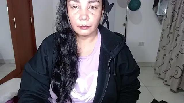 Vivian_milf_paint from StripChat