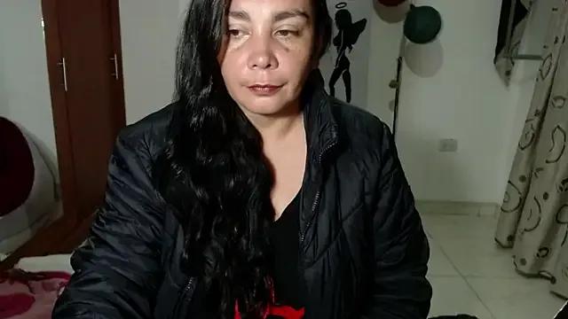 Vivian_milf_paint from StripChat is Freechat