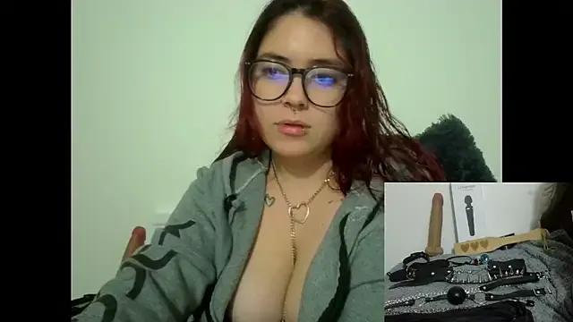 Viviana2400 from StripChat is Freechat