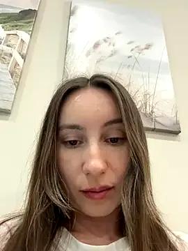 viviandaimond1 from StripChat is Freechat
