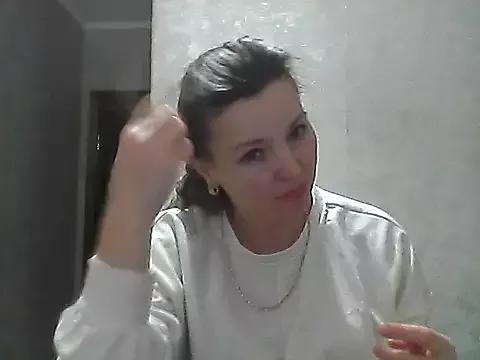 VselenaSun402 from StripChat is Freechat