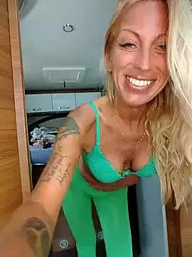 Weloveblue from StripChat is Freechat
