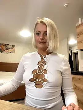 White_Bloom from StripChat is Freechat