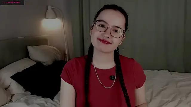 WildaBisom from StripChat is Freechat