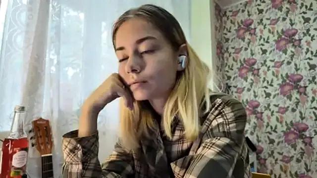 Checkout girls naked models with similar nickname. Cute sexy Free Models.