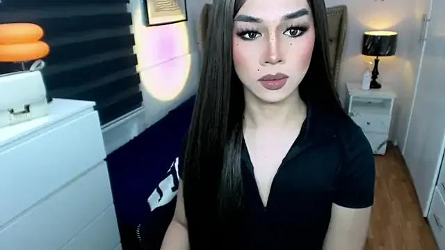 Worldclass_Maxxine_ from StripChat is Freechat