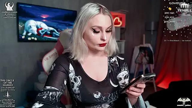 Wounded_Goddess_ from StripChat is Freechat