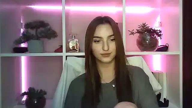 X_Alisa from StripChat is Freechat