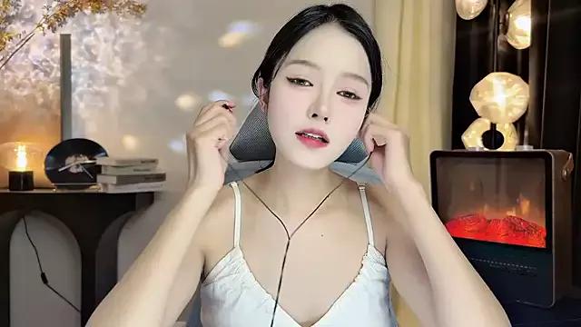 xiaodaibabyy from StripChat is Freechat