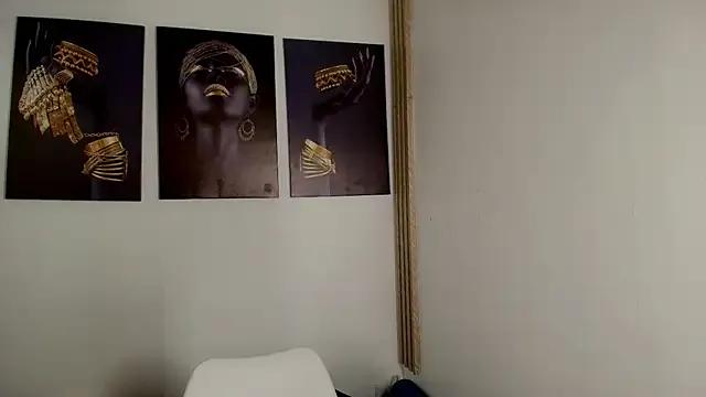 XloverXsiantwink from StripChat is Freechat