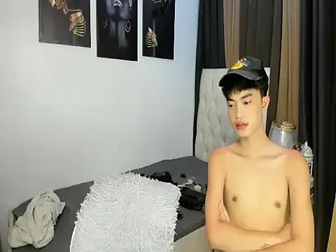 xsianhotcocxx from StripChat is Freechat