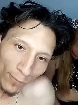 xXAndreyAndMariaXx from StripChat is Freechat