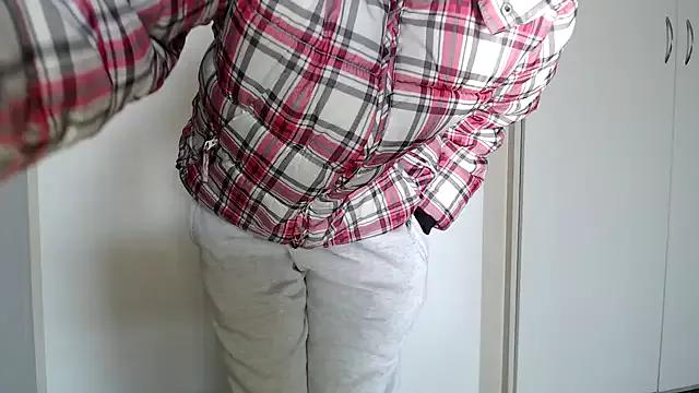 XxSexyTalia28 from StripChat