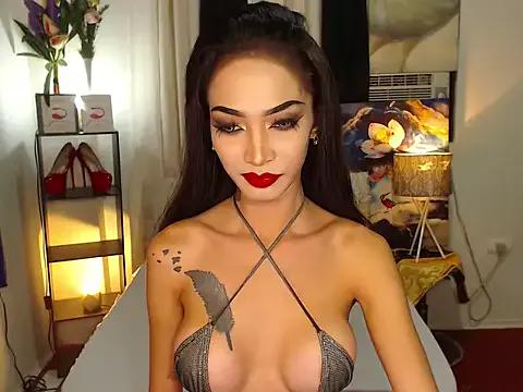 XXXQueenofTransXXX from StripChat