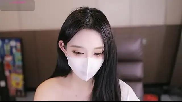 Yaya_1888 from StripChat