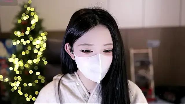 Yaya_1888 from StripChat