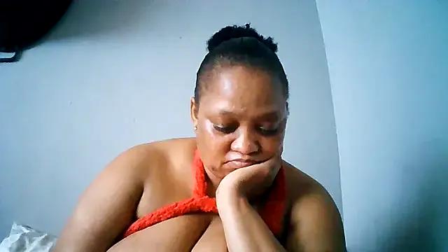 Yellobonepussy from StripChat is Freechat