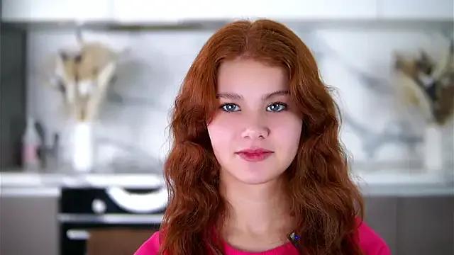 YettaCalabria from StripChat is Freechat