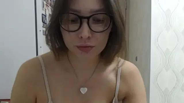 your__gena from StripChat is Freechat