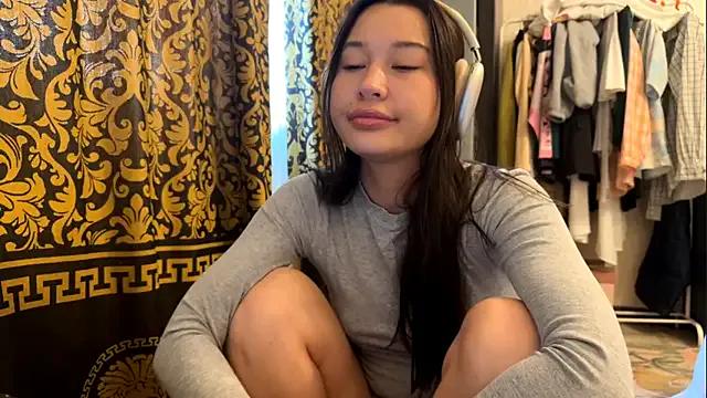 YourCoreanmiracle from StripChat is Freechat