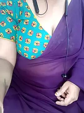 Yours_Radika from StripChat is Freechat