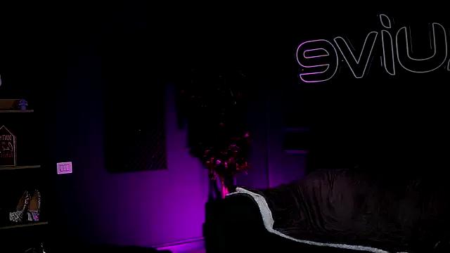 YuliaDesirevska from StripChat is Freechat