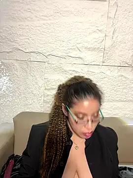 Yvonny27 from StripChat is Freechat