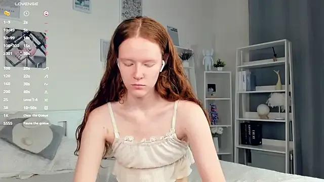 ZaraBluitt from StripChat is Freechat
