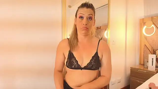 Zarah_andrew__ from StripChat