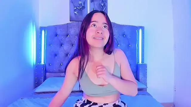 Zenith_moon from StripChat is Freechat