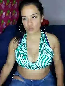 zhayra_rose from StripChat is Freechat