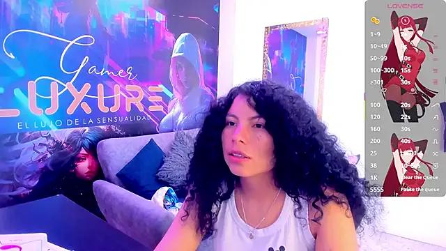 Zoee_Martins from StripChat