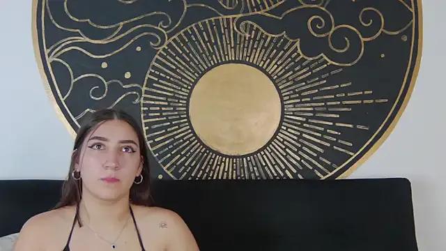 zoee_moretti from StripChat