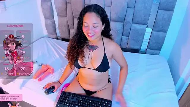 zulyjones from StripChat is Freechat